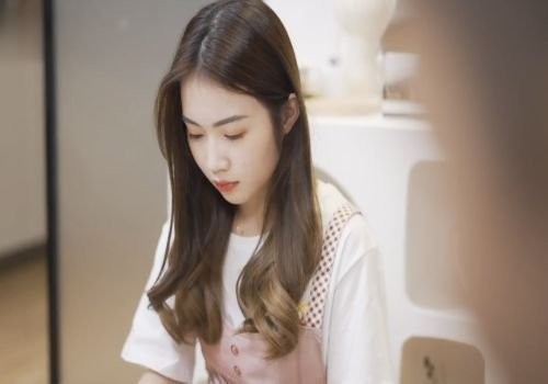 Con gái của con dê bị cha dượng dâm hiếp